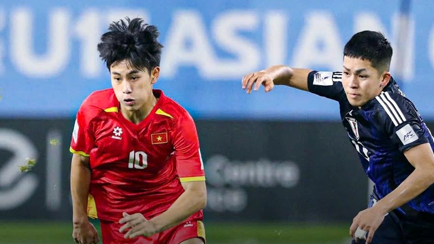 Thần Đồng Gia Bảo Của U17 Việt Nam Lòt Top Đắt Nhất Châu Á image-1744450064231